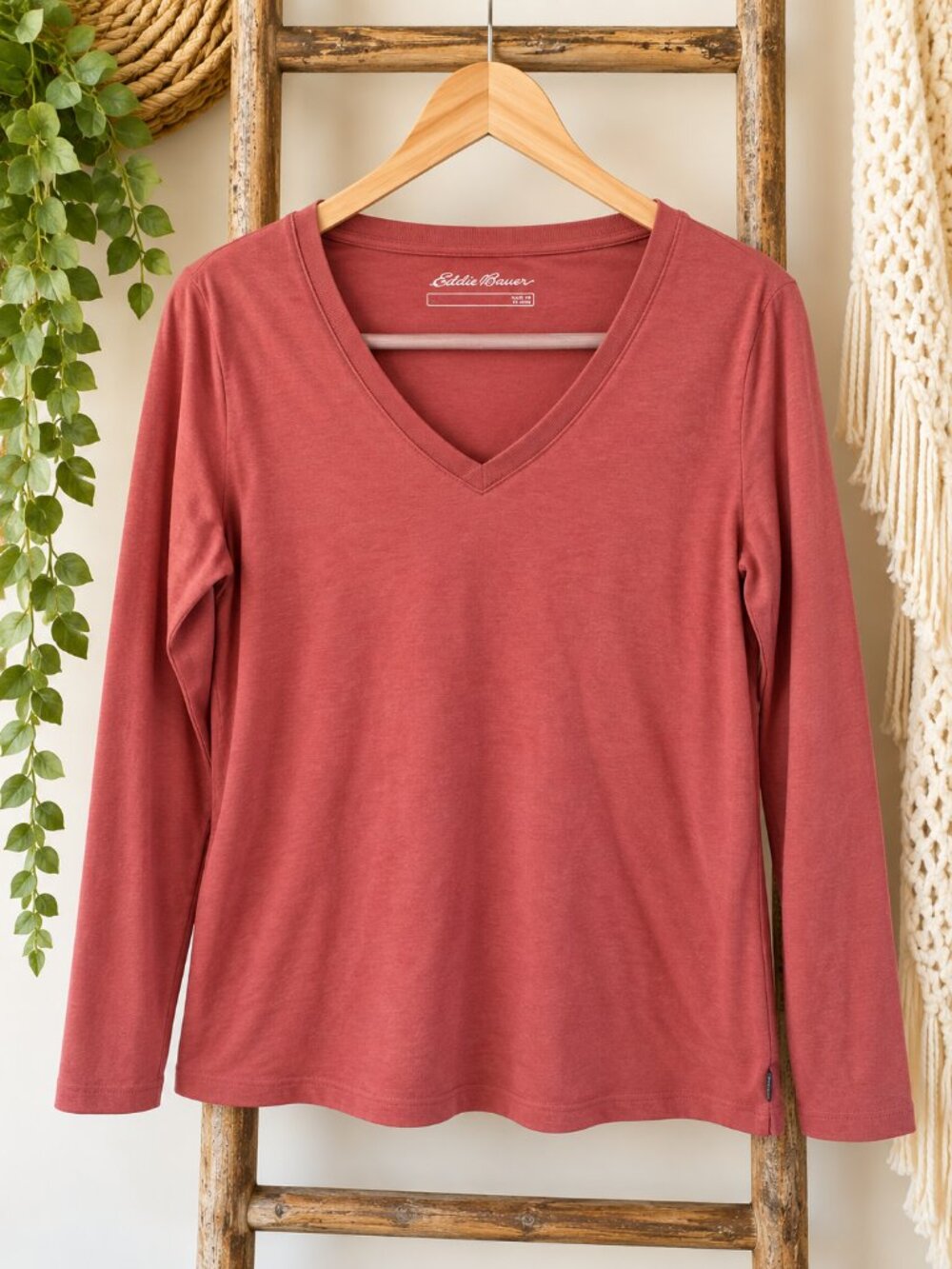 Eddie Bauer Dusty Rose V-Neck Long Sleeve Cotton Blend Top Medium